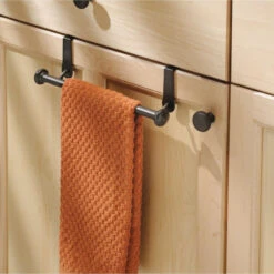 IDesign York Over-the-Counter Towel Rack, Bronze -Kitchen Storage Store 6c81fc510beb1858 6065 w800 h800 b0 p0